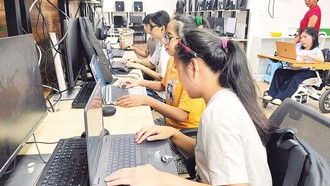 Chuyển đổi số và bài toán tiếp cận người khuyết tật 