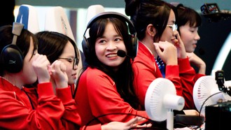 Những nữ chiến binh vàng SEA games 33: Hành trình lịch sử và lời chúc Tết ấm áp từ Esports nữ Việt Nam