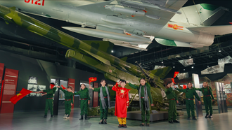 MV "Có Bác trong tim": khi 3 thế hệ cùng nhau lan toả tình yêu Tổ quốc