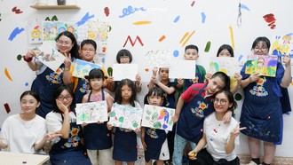 Những nét vẽ sinh động của các em nhỏ góp phần nối dài hành trình kể chuyện dân gian bằng trí tưởng tượng của thế hệ hôm nay.