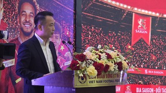 Ông Nguyễn Trung Kiên, Phó Chủ tịch Liên đoàn bóng đá Việt Nam phát biểu khai mạc sự kiện.