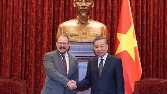 Tổng Bí thư, Chủ tịch nước Tô Lâm tiếp ông Cristiano Amon, Chủ tịch kiêm Tổng Giám đốc điều hành Tập đoàn Qualcomm (Hoa Kỳ). (Ảnh: Thống Nhất/TTXVN)