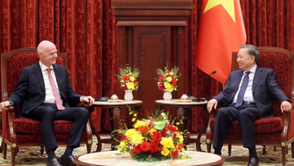 Tổng Bí thư, Chủ tịch nước Tô Lâm tiếp Chủ tịch FIFA Gianni Infantino. (Ảnh: Thống Nhất/TTXVN)
