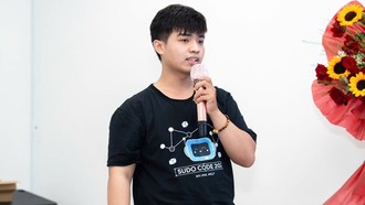 Từ gap year để theo đuổi truyền thông sáng tạo đến 10 công bố khoa học quốc tế của nam sinh FPTU