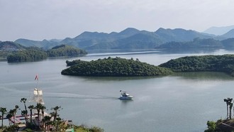 Du lịch Việt Nam 2025: Điểm sáng trong bức tranh tăng trưởng kinh tế, xã hội