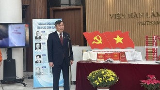 Giáo sư, Tiến sỹ Lê Văn Lợi, Chủ tịch Viện Hàn lâm Khoa học xã hội Việt Nam, phát biểu tại buổi lễ. 