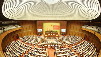 Quang cảnh Hội nghị toàn quốc nghiên cứu, học tập, quán triệt và triển khai thực hiện Nghị quyết Đại hội XIV của Đảng tại điểm cầu chính Hội trường Diên Hồng, Nhà Quốc hội, chiều 7/2.