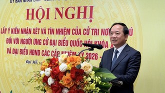 Đồng chí Trịnh Văn Quyết, Ủy viên Bộ Chính trị, Bí thư Trung ương Đảng, Trưởng Ban Tuyên giáo và Dân vận Trung ương phát biểu.