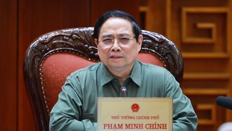 Thủ tướng Phạm Minh Chính chủ trì họp về công tác khắc phục hư hỏng công trình cầu sông Lô thuộc địa bàn xã Đoan Hùng, tỉnh Phú Thọ.