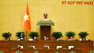 Phiên họp sáng 24/4.