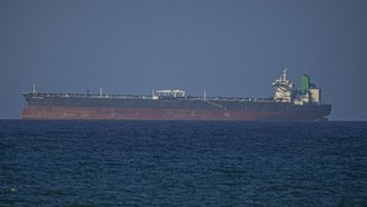 Eo biển Hormuz bị tắc nghẽn, liệu "Hành lang Trung tâm" có thể thay thế?