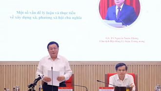 Giáo sư-Tiến sỹ Nguyễn Xuân Thắng, Chủ tịch Hội đồng Lý luận Trung ương phát biểu.