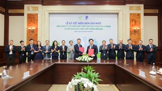 V-Green hợp tác VNPT phát triển mạng lưới trạm sạc và tủ đổi pin xe điện trên toàn quốc