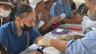 Hà Nội có thêm nhiều chính sách hỗ trợ khám, chữa bệnh cho người dân