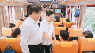 Chủ tịch Tổng Liên đoàn Lao động Việt Nam: Chăm lo thiết thực để người lao động ngành y yên tâm gắn bó với đơn vị
