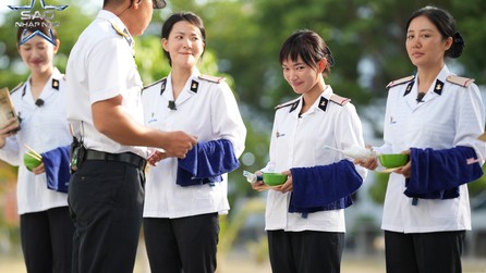 Tập 8 Sao Nhập Ngũ 2026: Minh Trang, Văn Mai Hương khiến cả phòng bật cười với “triết lý dùng chung”