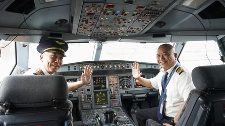 Đổi hướng tránh bão, “lâng lâng” ngày về vùng trời Phú Quốc: Cơ trưởng kể chuyện lái A330 đầu tiên của Sun PhuQuoc Airways