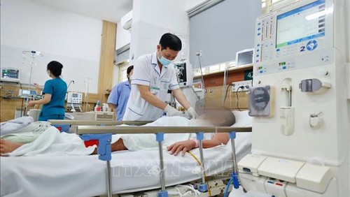 Bệnh nhân bị ngộ độc đang điều trị tại Trung tâm chống độc - Bệnh viện Bạch Mai. (Ảnh minh hoạ)