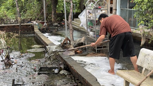 "Xóm nổi" giữa thành phố! 