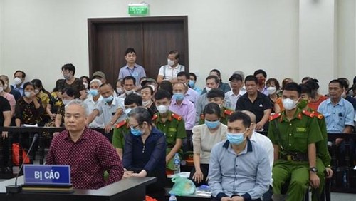 Các bị cáo tại phiên tòa. (Ảnh: Kim Anh/TTXVN)