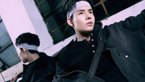 "Anh trai" DILLAN gia nhập đường đua âm nhạc với MV debut "VVIP"