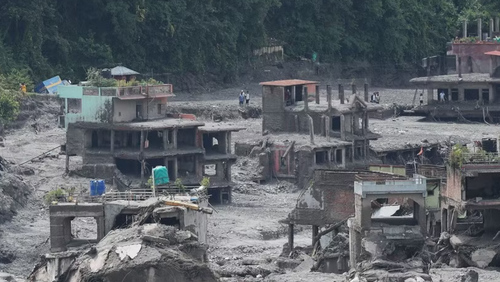 Khu vực bị lũ quét tàn phá tại Bidur, Nepal.