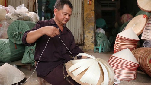 Nghệ nhân Lê Văn Tuy 