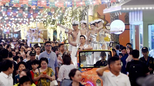 Du lịch Quảng Ninh đạt doanh thu 1.860 tỷ đồng trong 2 ngày đầu kỳ nghỉ lễ