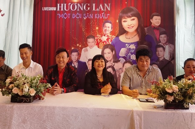 https://vietnammoi.vn/chu-de/liveshow-ca-si-huong-lan-2018.topic