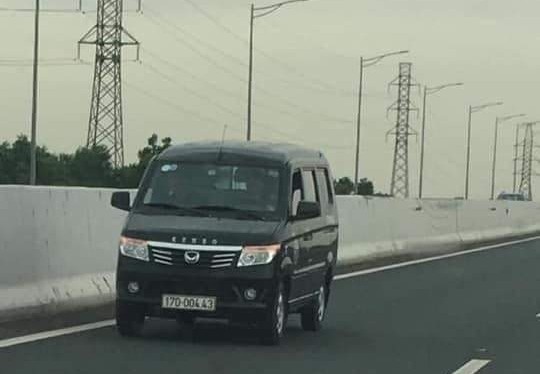 Ô tô đi ngược chiều ở làn 120km/h cao tốc Hà Nội - Hải Phòng