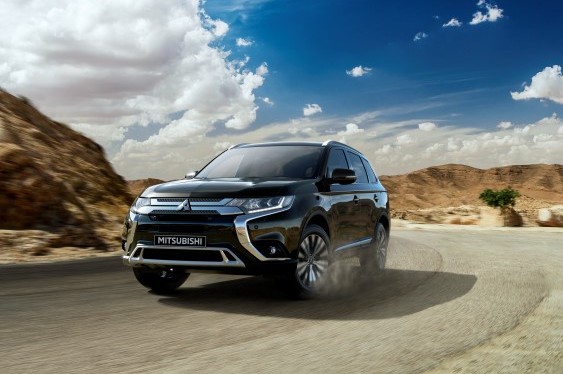 Mitsubishi Outlander 2020 2.4L phong cách, an toàn, mạnh mẽ vừa được giới thiệu