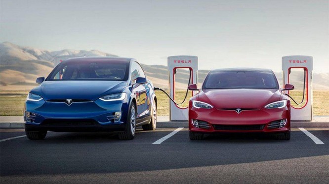 Mỹ mở rộng quy mô điều tra với gần 159.000 xe Tesla