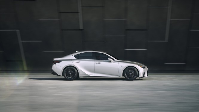 Ngoại thất xe Lexus IS