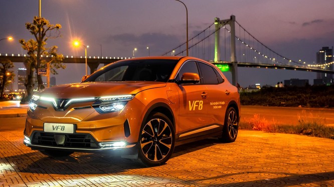 Thiết kế của VinFast VF 8 gây ấn tượng mạnh với bất cứ ai từng trải nghiệm. 