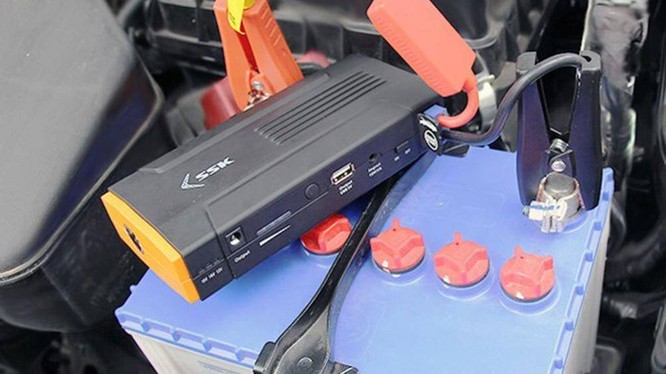 Những thói quen lái xe khiến ắc quy ô tô nhanh hỏng