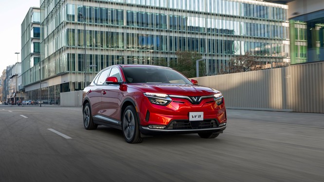 Người dùng tranh thủ chốt VF 8 khi tổng ưu đãi lên tới hơn 170 triệu đồng nhờ chương trình đối tác thân thiết