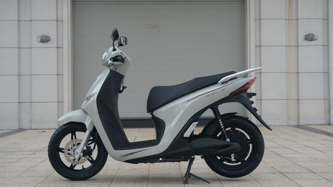 Sức hút khó cưỡng của VinFast Feliz: Giá tốt hiếm có, tầm vận hành 262 km, thiết kế 2 pin độc đáo