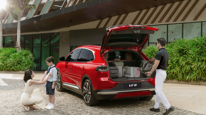 Vinfast VF 8 giành chiến thắng vang dội tại lễ trao giải của ASEAN NCAP