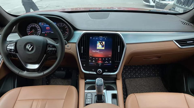 Vinfast LUX SA lên chợ xe cũ. Đi trải nghiệm - bán hoà vốn 