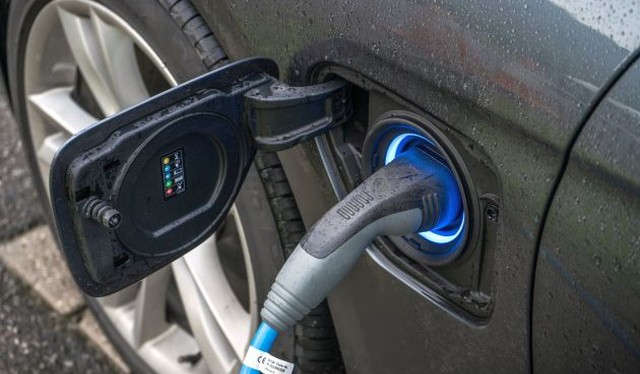 Thái Lan giảm thuế lưu thông cho xe chạy điện