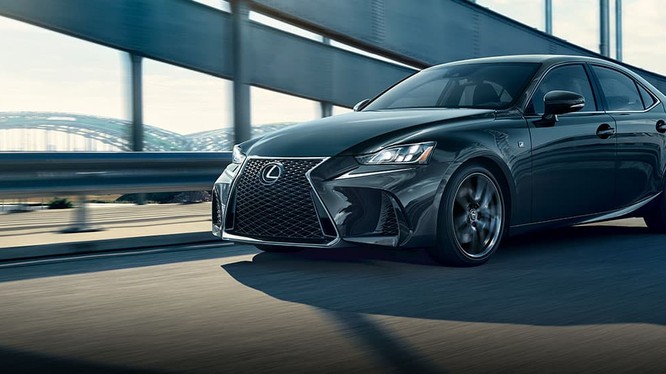 Lexus IS 2021 hấp dẫn với nhiều tính năng mới