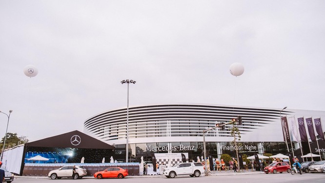 Mercedes-Benz khai trương Đại lý tiêu chuẩn MAR2020 lớn nhất khu vực Bắc và Bắc Trung Bộ