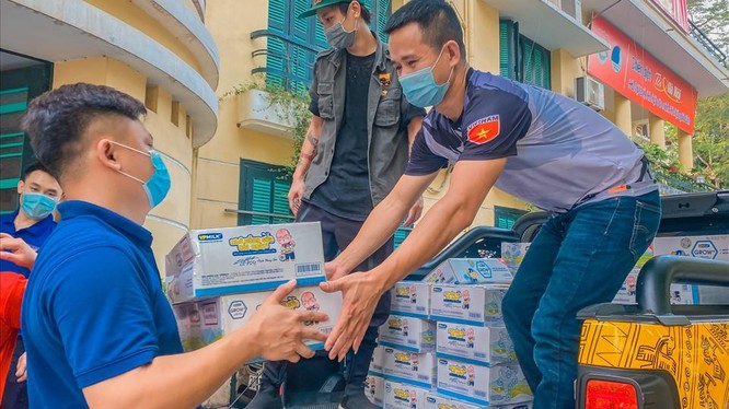 Cộng Đồng Ford Việt Nam Đi Đầu Trong Công Tác Chống Dịch Giữa Tâm Bão COVID-19