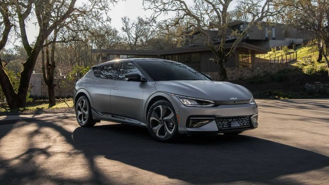 Mỹ mở cuộc điều tra hiện tượng mất điện đột ngột trên KIA EV6 2022