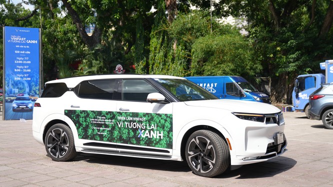 Triển lãm xe điện VinFast hot nhất năm đổ bộ “Thành phố hoa phượng đỏ”
