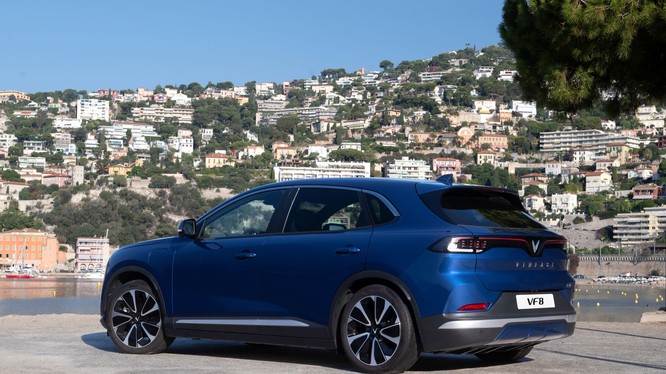 Đài truyền hình Mỹ bất ngờ với sức hút của xe điện VinFast