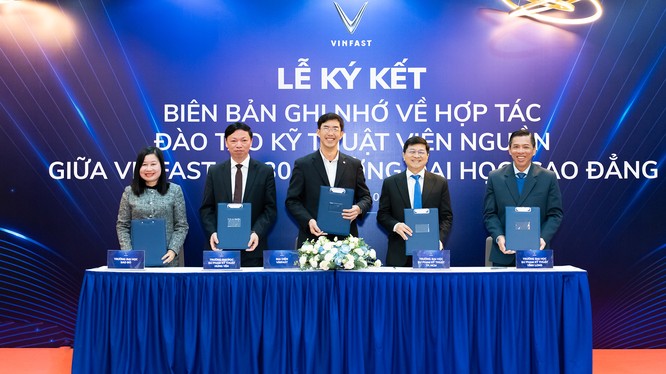 VinFast hợp tác với 30 trường đại học, cao đẳng - Chuẩn hóa chương trình và chất lượng đào tạo kỹ sư ô tô điện