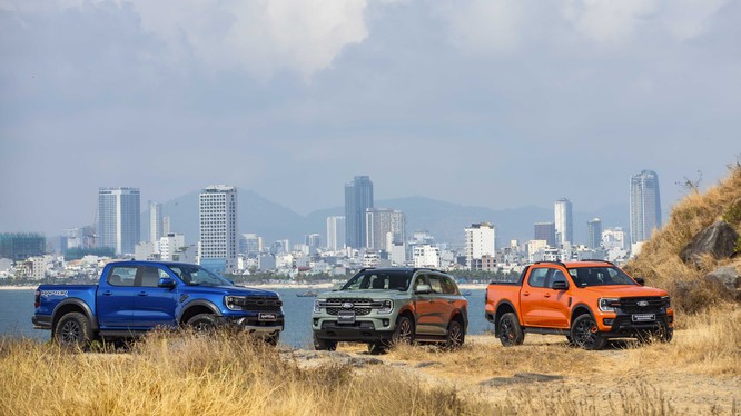 Ford Việt Nam ra mắt các phiên bản mới của Ranger và Everest, hiệu suất vượt trội, công nghệ thông minh, thiết kế hiện đại
