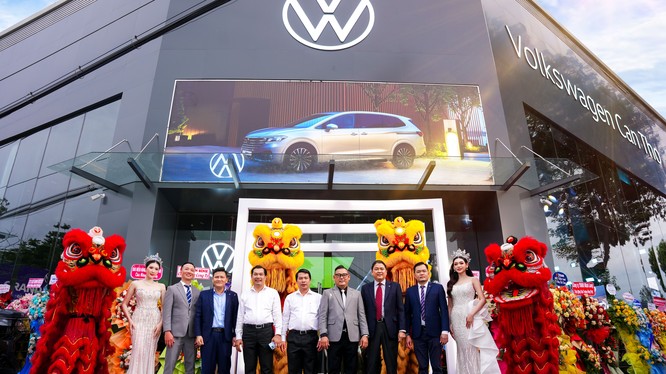 Volkswagen Cần Thơ chính thức khai trương Đại lý 4S theo mô hình Urban Store tiêu chuẩn toàn cầu