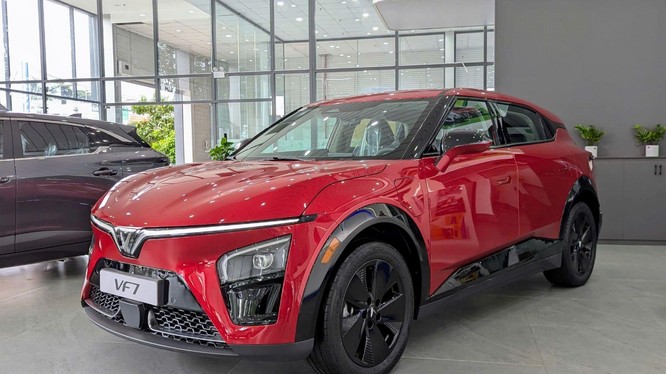 VF 7 Eco trong mắt người dùng: Cách âm nổi bật, không gian rộng rãi, chi phí tối ưu